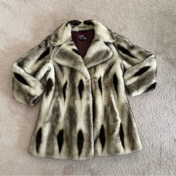 Tissavel of  France Vintage Fur Coat - 100% Acrylic made in England - Picture 1 of 12
